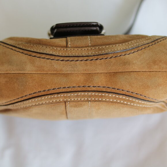 Vintage Coach Soho Suede - Picture 10 of 12